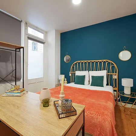 Modern Fully Renovated Apartment